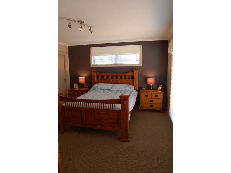 6 Suncrest Street, Midway Point TAS 7171