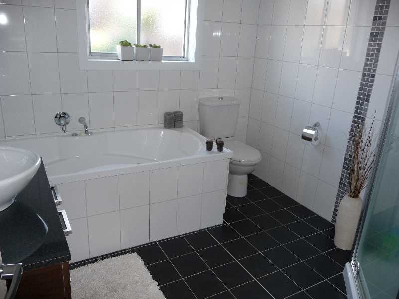 6 Suncrest Street, Midway Point TAS 7171