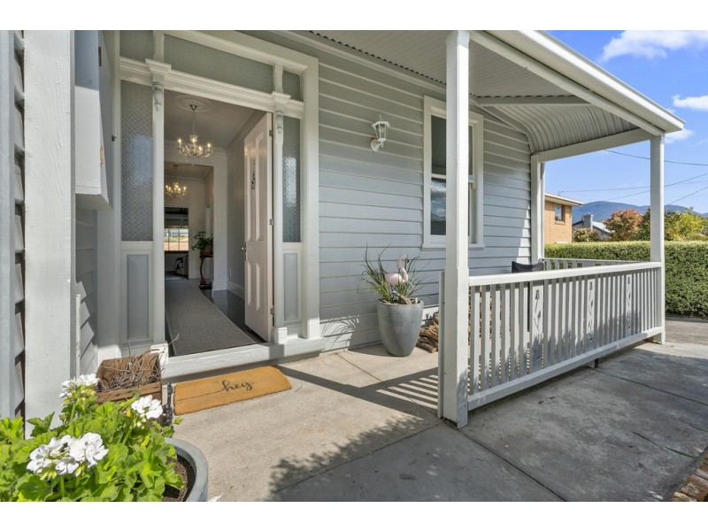 37 Clarence Street, Bellerive TAS 7018