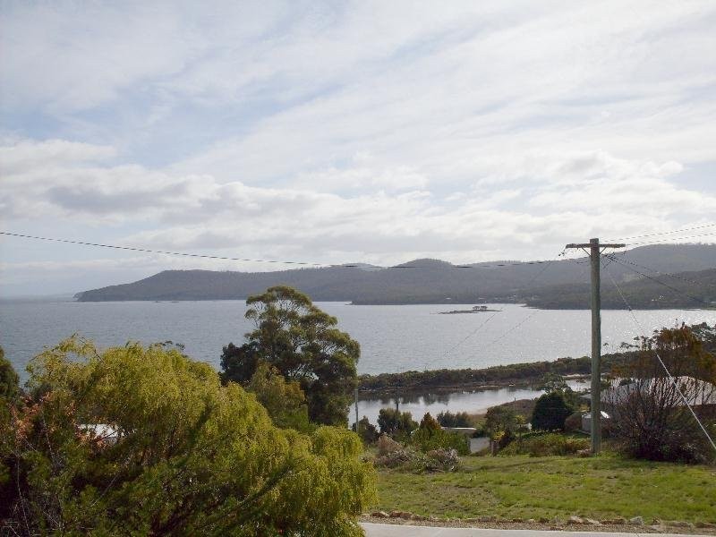 64 Lagoon Road, White Beach TAS 7184