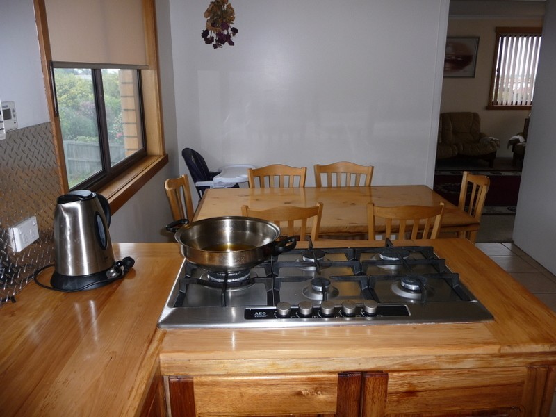 17 Bay Road, Midway Point TAS 7171