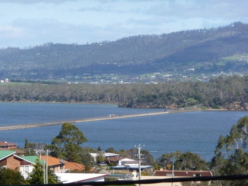 17 Bay Road, Midway Point TAS 7171