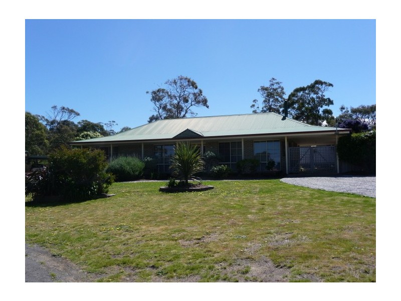 16 Lloyd Street, Carlton TAS 7173