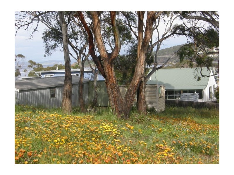 1 Spiraea Street, Primrose Sands TAS 7173