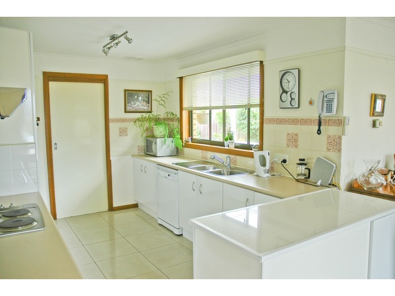 10 First Avenue, Midway Point TAS 7171