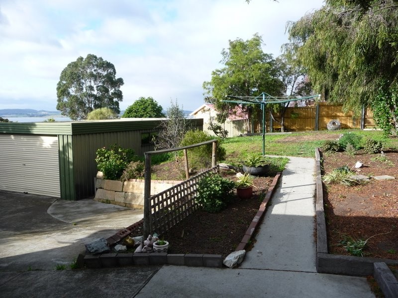 9 Bryant Street, Midway Point TAS 7171