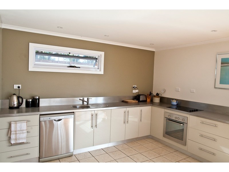 106 Bay Road, Boomer Bay TAS 7177