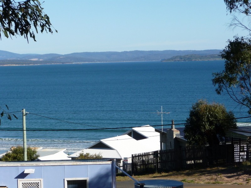32 Ulvergerne Street, Dodges Ferry TAS 7173