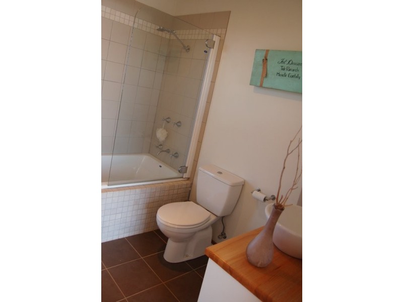 21 North Street, Dodges Ferry TAS 7173