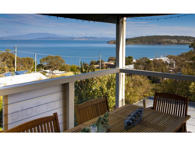 25 Robinia Street, Primrose Sands TAS 7173