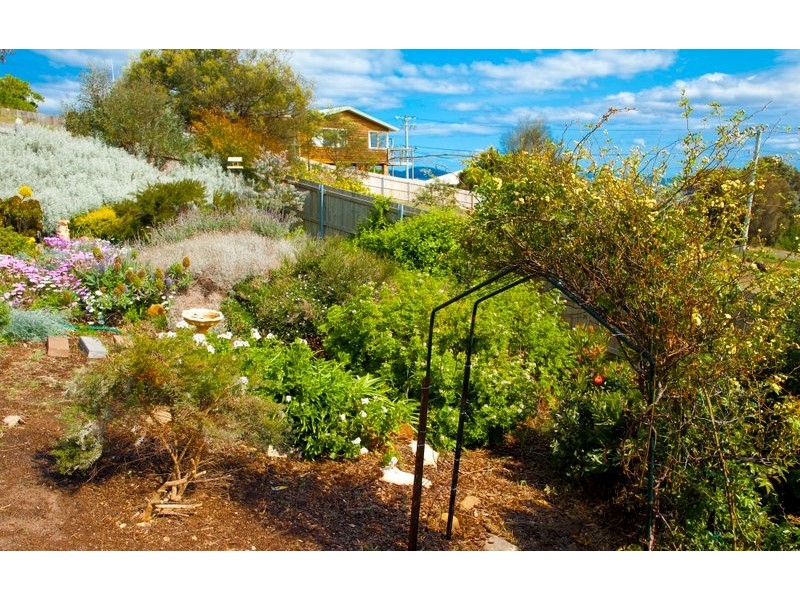 25 Robinia Street, Primrose Sands TAS 7173