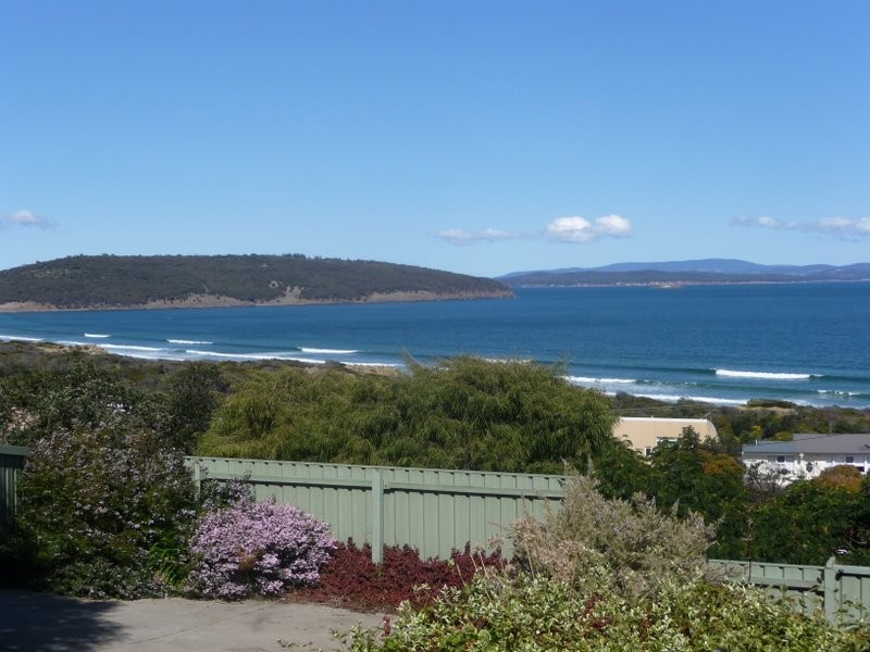 6 East Street, Dodges Ferry TAS 7173
