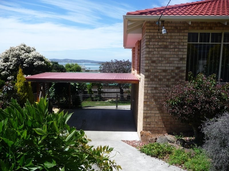 13 Stewart Court, Midway Point TAS 7171
