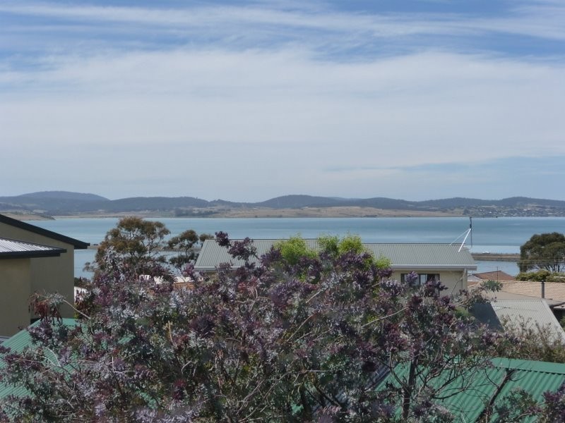 13 Stewart Court, Midway Point TAS 7171