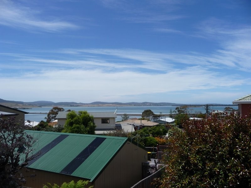 13 Stewart Court, Midway Point TAS 7171