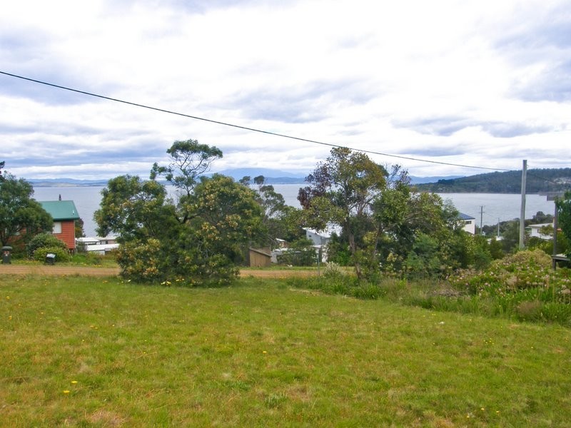 28 Robinia Street, Primrose Sands TAS 7173