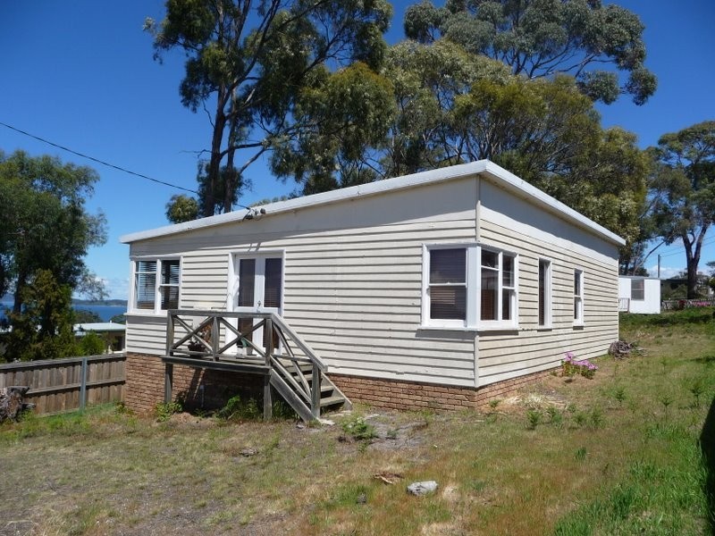 130 Linden Road, Primrose Sands TAS 7173