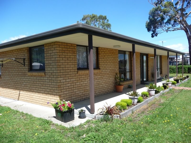 6 Sixth Avenue, Dodges Ferry TAS 7173