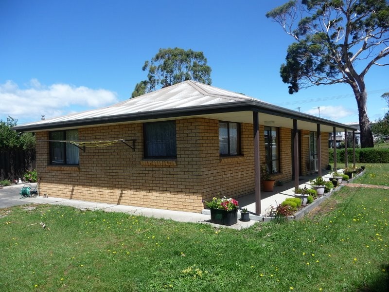 6 Sixth Avenue, Dodges Ferry TAS 7173