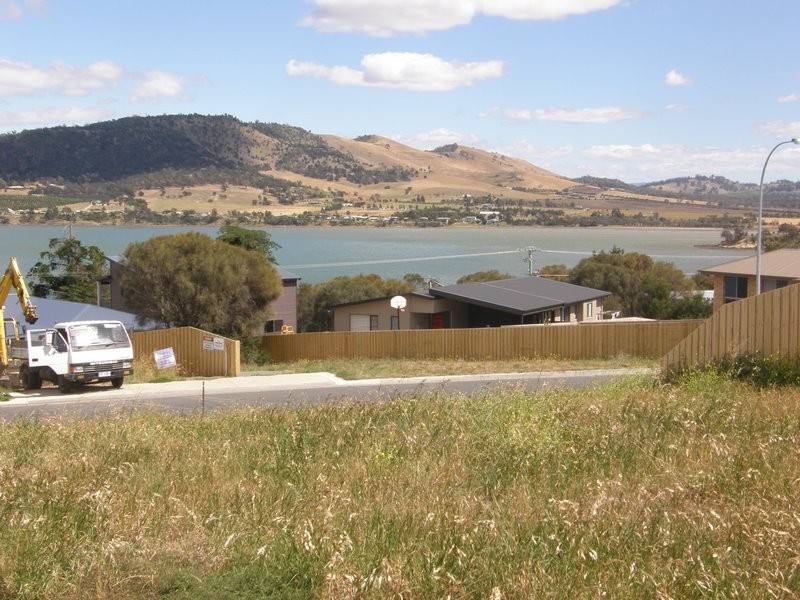 72 Reynolds Road, Midway Point TAS 7171