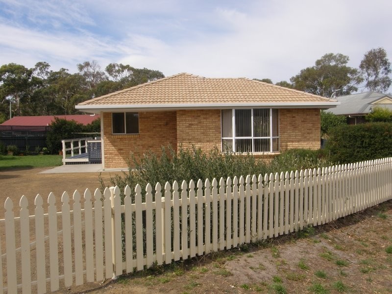 1 Elima Court, Dodges Ferry TAS 7173