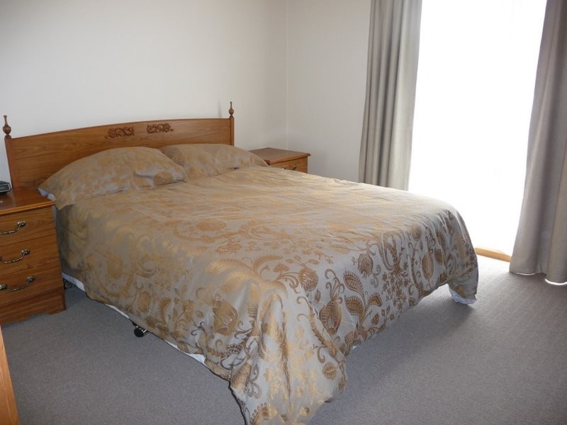 Unit 2/21 Midway Street, Midway Point TAS 7171