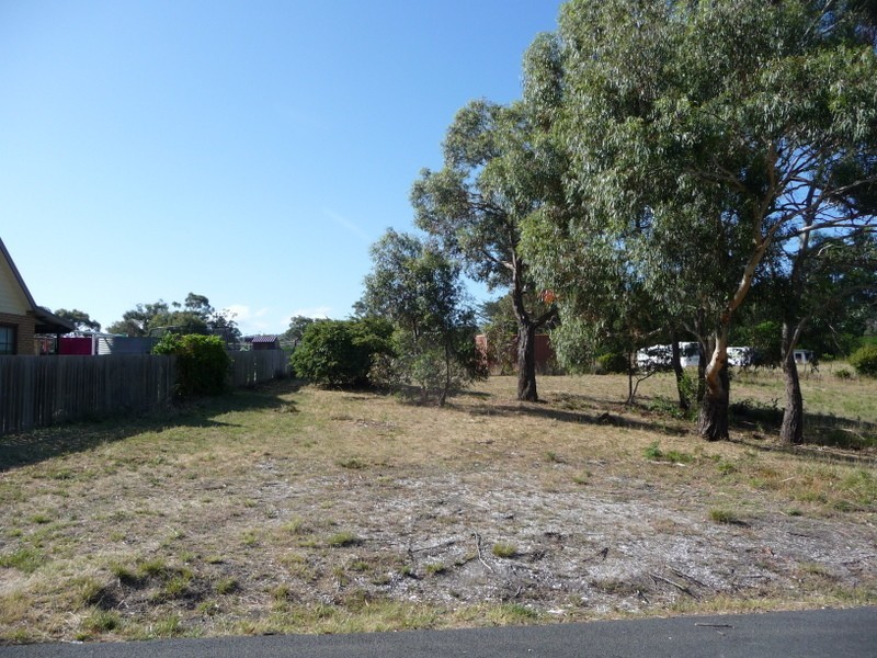 28 Erle Street, Carlton River TAS 7173