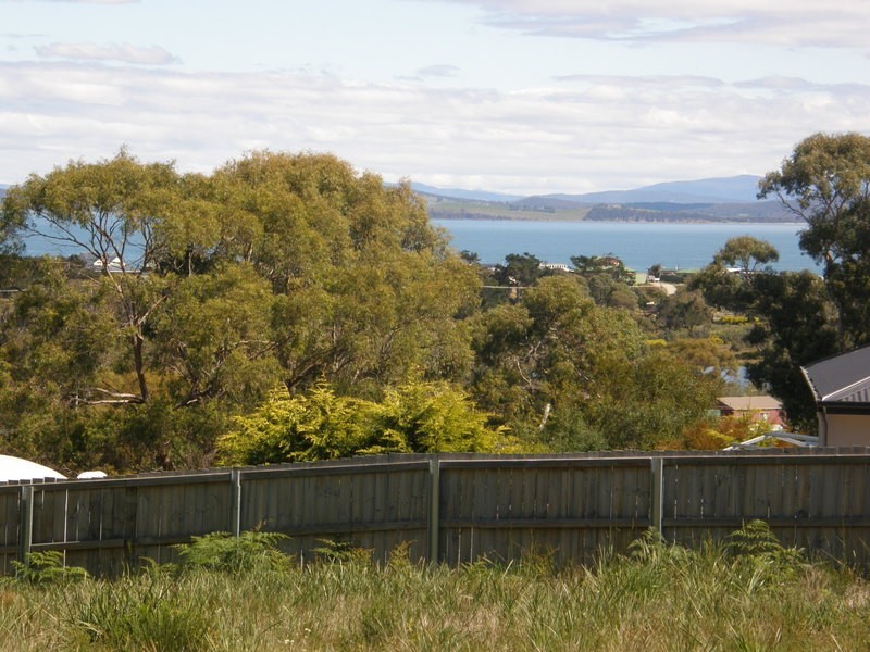 25 Luke Avenue, Carlton TAS 7173