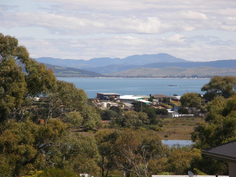 25 Luke Avenue, Carlton TAS 7173