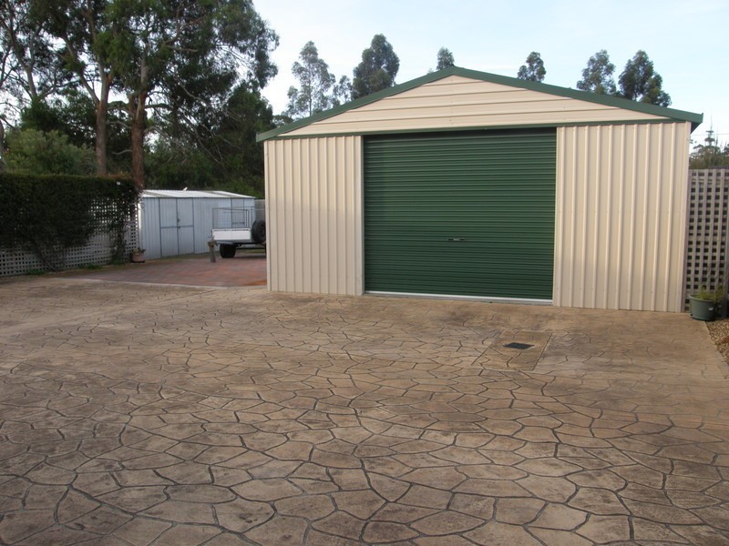 24  Sandy Point Avenue, Dodges Ferry TAS 7173