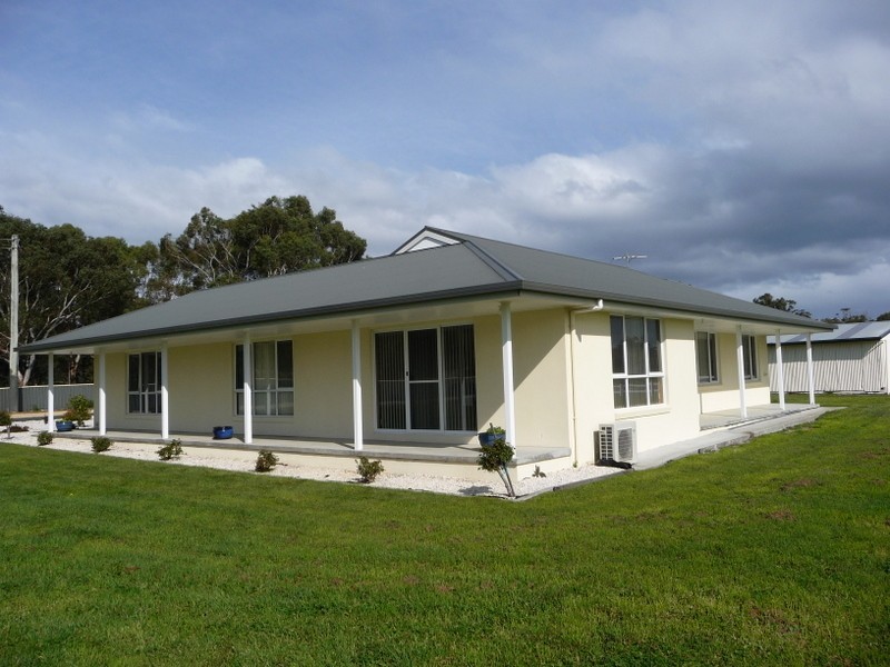 75 Carlton River Road, Dodges Ferry TAS 7173