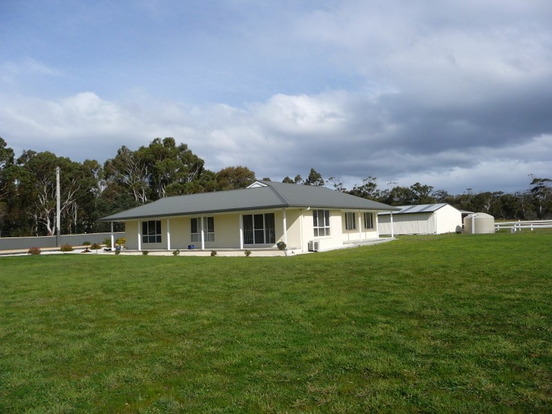 75 Carlton River Road, Dodges Ferry TAS 7173