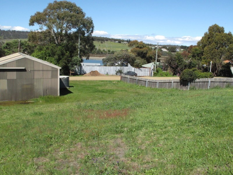 52 Erle Street, Carlton River TAS 7173