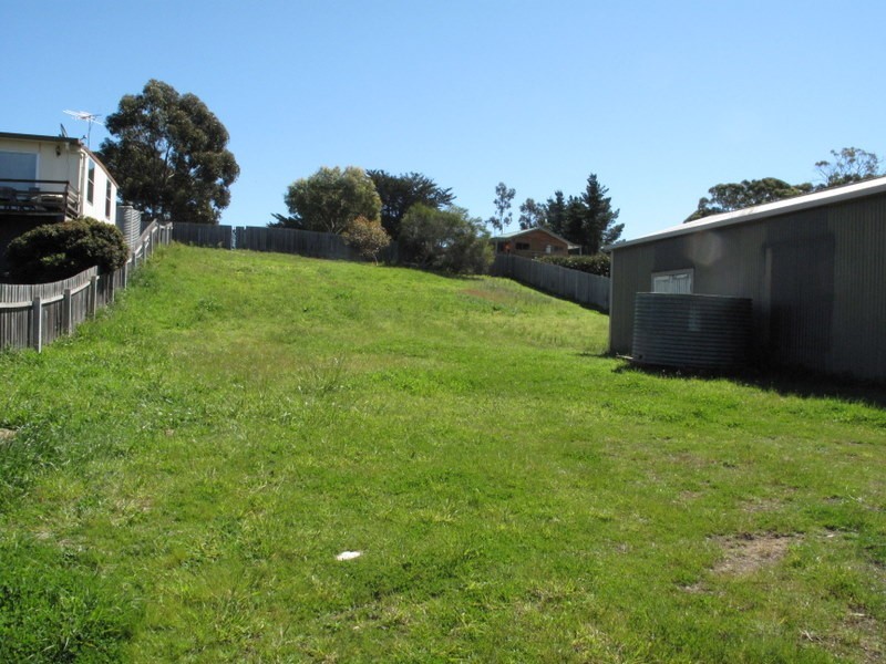 52 Erle Street, Carlton River TAS 7173