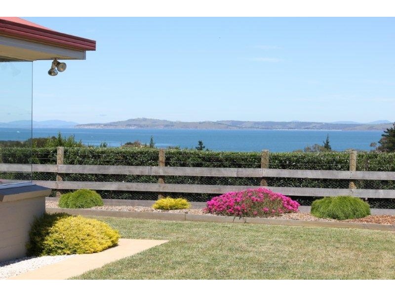 3 Freedom Close, Carlton TAS 7173