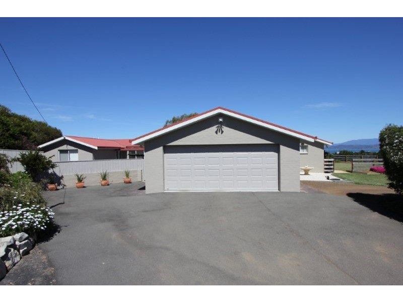 3 Freedom Close, Carlton TAS 7173