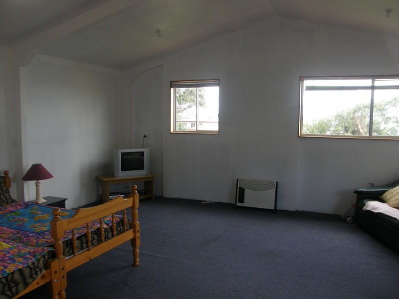 19 Oak Street, Primrose Sands TAS 7173