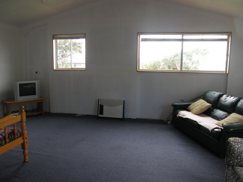 19 Oak Street, Primrose Sands TAS 7173