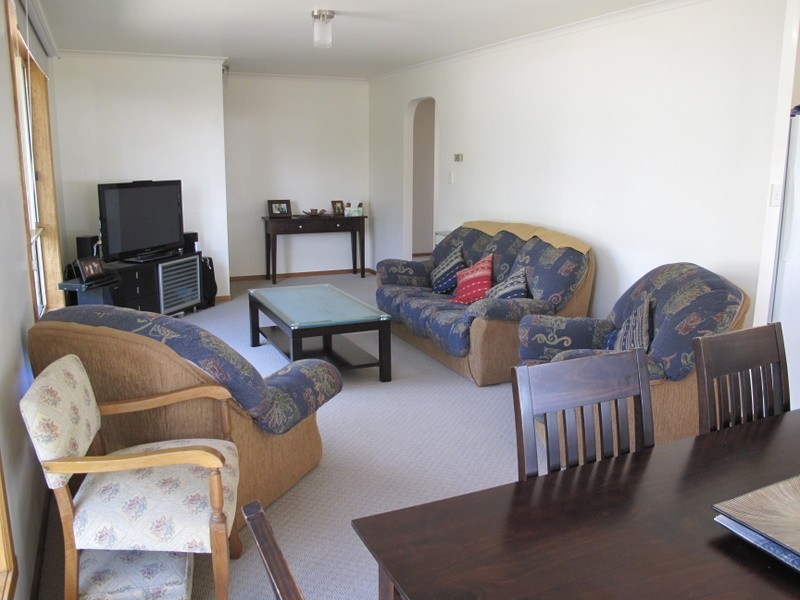 9 Eighth Avenue, Dodges Ferry TAS 7173