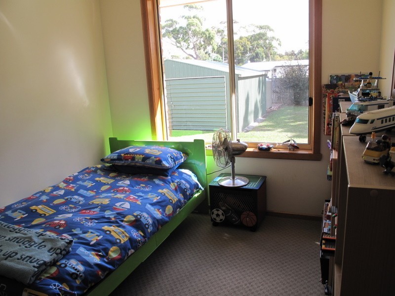 9 Eighth Avenue, Dodges Ferry TAS 7173