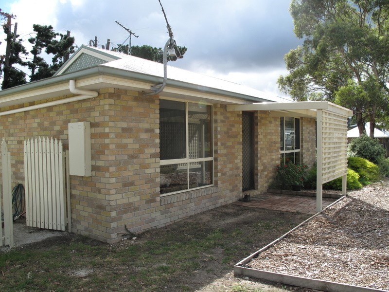 9 Eighth Avenue, Dodges Ferry TAS 7173