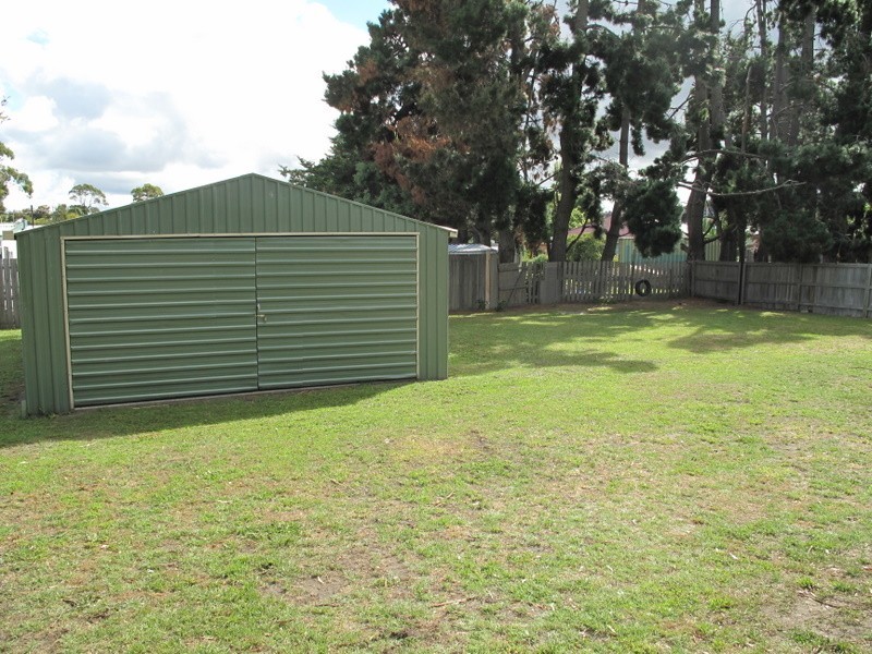 9 Eighth Avenue, Dodges Ferry TAS 7173