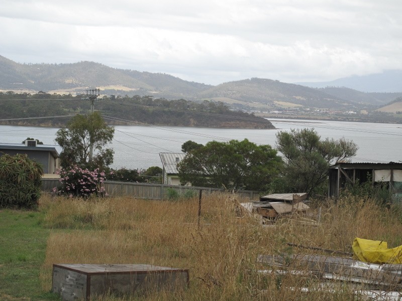 2 and 4 Darwin Street, Midway Point TAS 7171