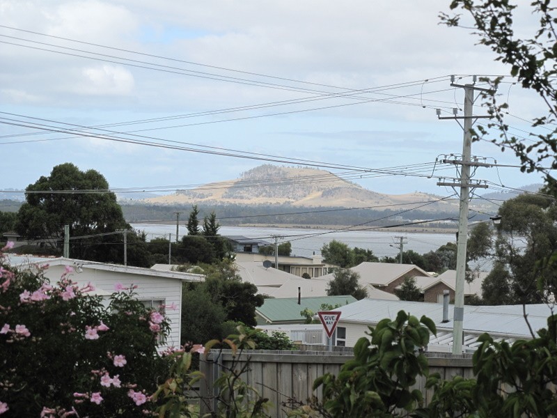 2 and 4 Darwin Street, Midway Point TAS 7171