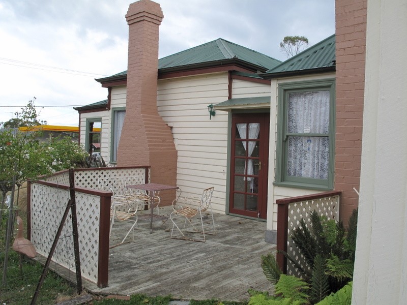 120 Arthur Highway, Dunalley TAS 7177