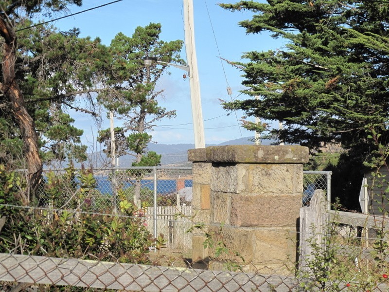 120 Arthur Highway, Dunalley TAS 7177