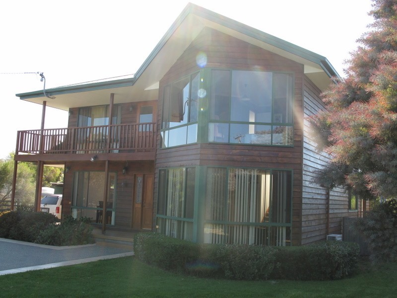 4 Riviera Drive, Carlton TAS 7173