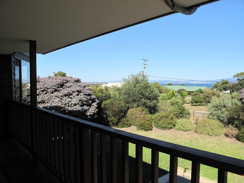4 Riviera Drive, Carlton TAS 7173