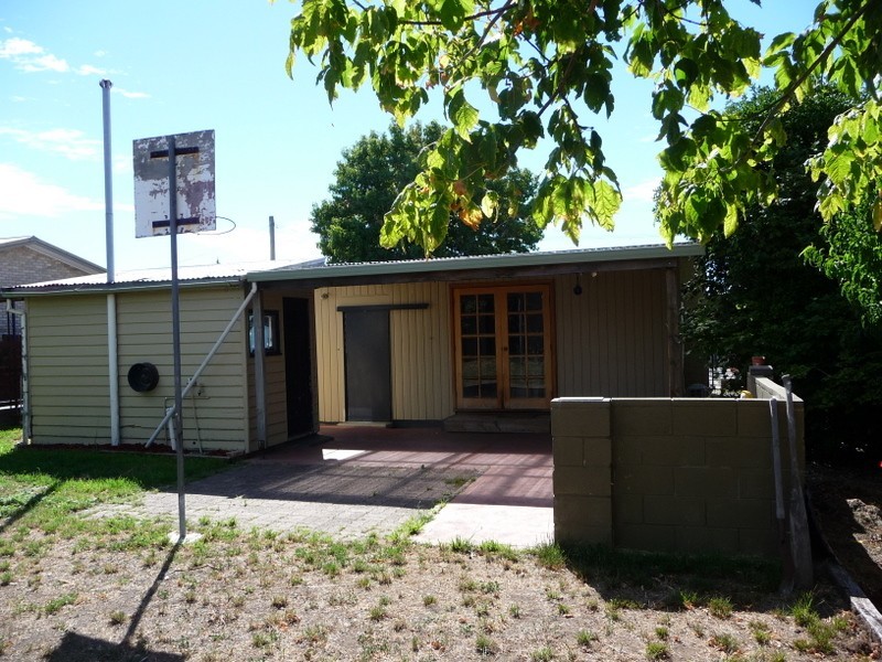 14 First Avenue, Midway Point TAS 7171