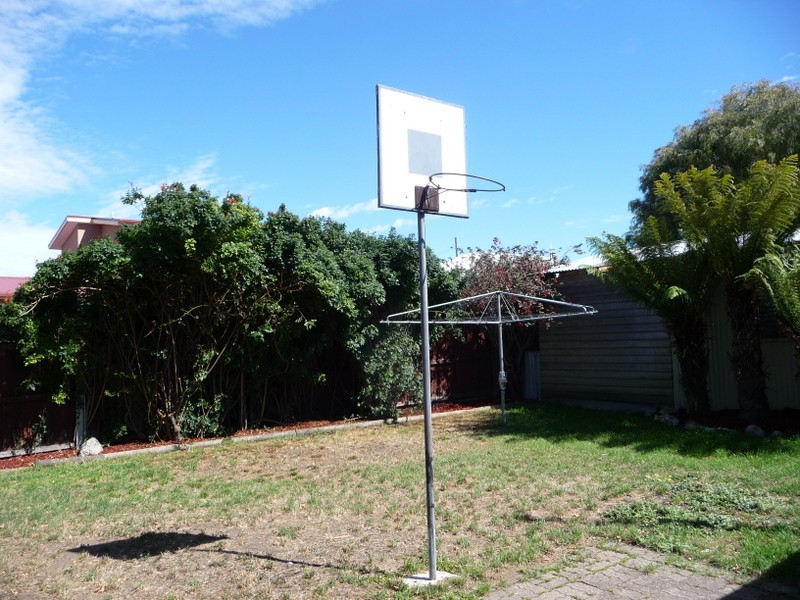 14 First Avenue, Midway Point TAS 7171